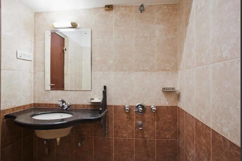 Oyo 9900 Hotel Pioneer Plaza 焦特布尔 外观 照片