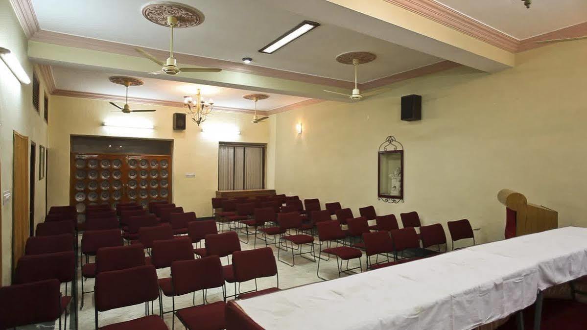 Oyo 9900 Hotel Pioneer Plaza 焦特布尔 外观 照片