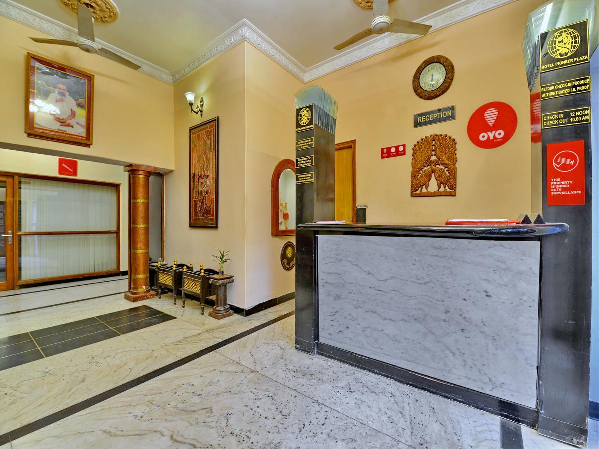 Oyo 9900 Hotel Pioneer Plaza 焦特布尔 外观 照片