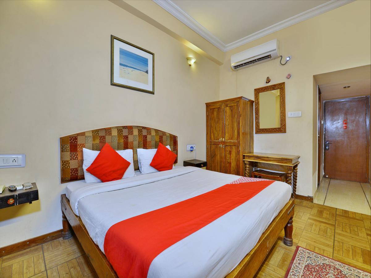 Oyo 9900 Hotel Pioneer Plaza 焦特布尔 外观 照片