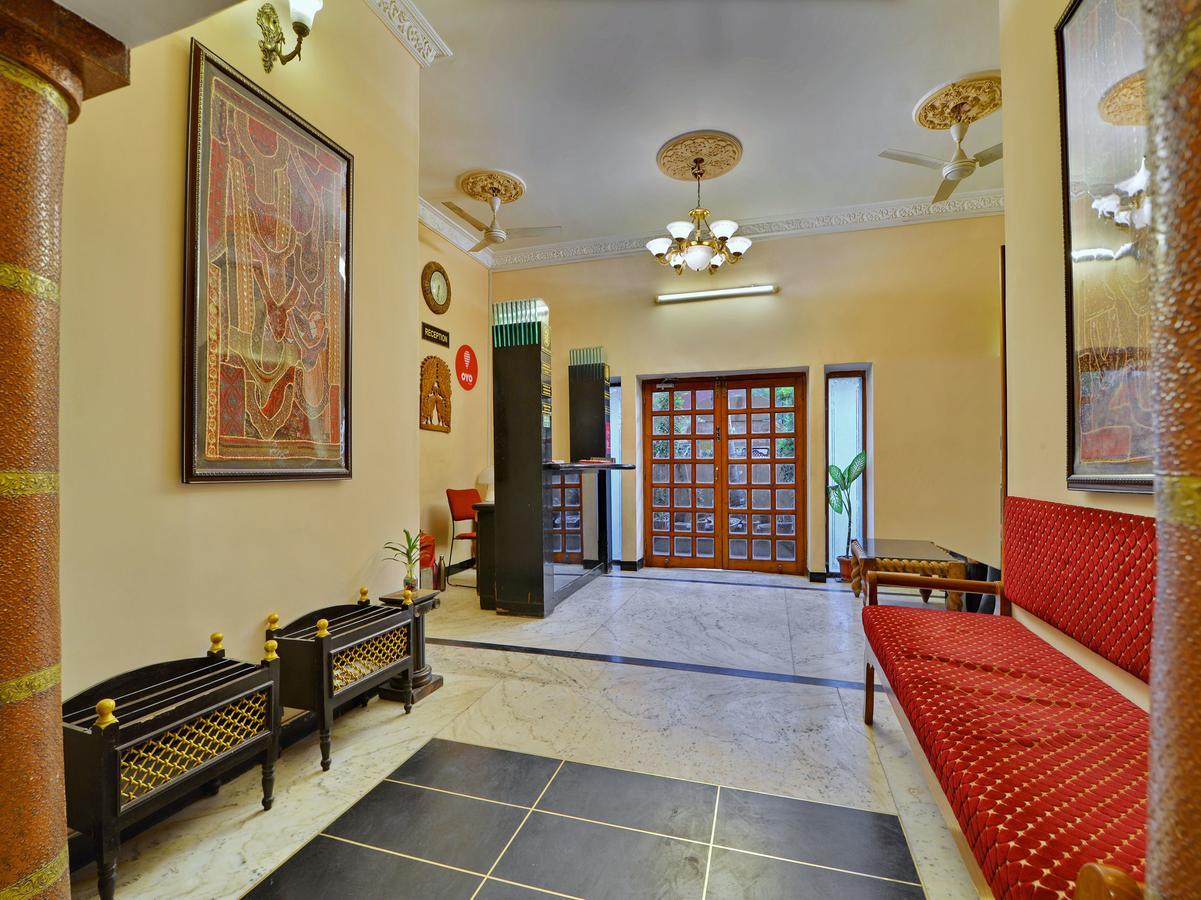 Oyo 9900 Hotel Pioneer Plaza 焦特布尔 外观 照片