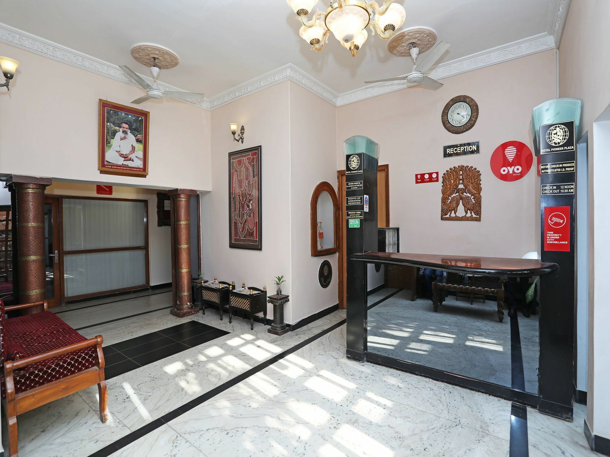 Oyo 9900 Hotel Pioneer Plaza 焦特布尔 外观 照片